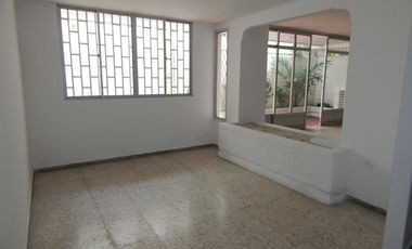 edificio en venta en el golf. Cod V86052