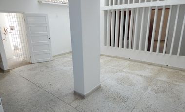 edificio en venta en el golf. Cod V86052