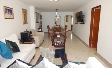 edificio en venta en el golf. Cod V86052