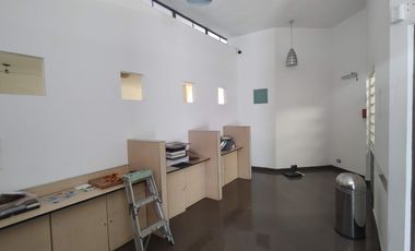 Local comercial en venta, en esquina, Zona Huexotitla, Dorada, Puebla