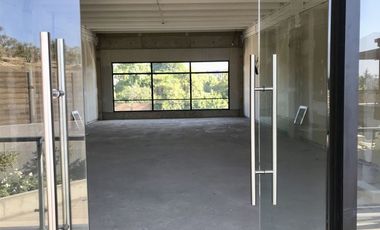 Local Comercial en Arriendo en Strip Center Paseo la Cruz