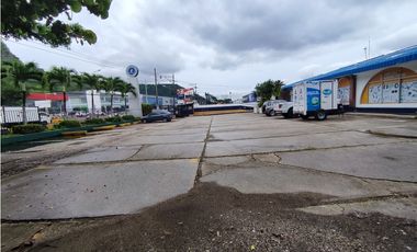 GUAYAQUIL, AV CARLOS JULIO AROSEMENA SE VENDE PROPIEDAD COMERCIAL