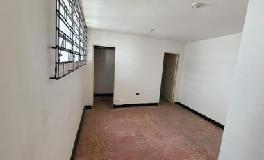 oficina en arriendo en centro. Cod A80407