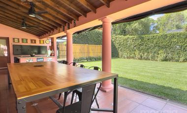 Impecable Casa En Venta En Santa Rita, San Isidro