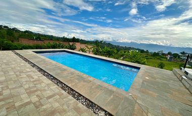 VENTA CASA EN RUITOQUE CERCA AL PARQUE NTERNACIONAL DEL PARAPENTE. Cod V9401