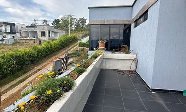 VENTA CASA EN RUITOQUE CERCA AL PARQUE NTERNACIONAL DEL PARAPENTE. Cod V9401