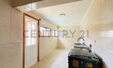 Se Vende Casa en La Cisterna, Metro La Cisterna