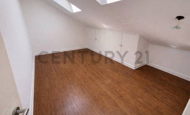 ARRIENDO CASA EN ANDALUÉ A UN PAR DE CUADRAS DEL COLEGIO ALEMÁN