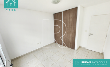 #AlquilerRUKAN | Casa 3 Habitaciones | Barrio VISTA HERMOSA | Calle MILSTEIN | Caleta Olivia.-