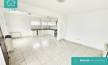 #AlquilerRUKAN | Casa 3 Habitaciones | Barrio VISTA HERMOSA | Calle MILSTEIN | Caleta Olivia.-