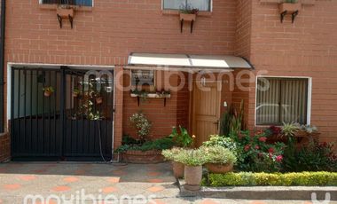 casa en arriendo en  suramérica. Cod A68836