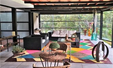 PR12524 CASA A LA VENTA EN SECTOR DE LA LOMA DEL ESCOBERO, ENVIGADO