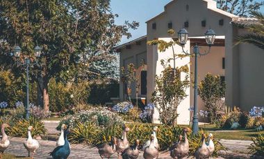 Venta de casas de 2 dormitorios en exclusivo conjunto, Checa