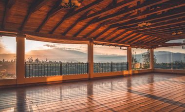 Venta de casas de 2 dormitorios en exclusivo conjunto, Checa