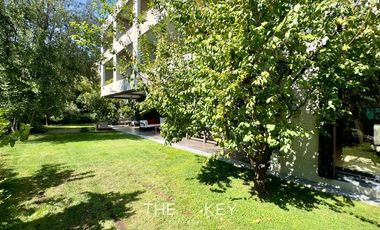Departamento en venta de 4 dorm. en Las Condes