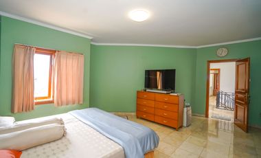 Rumah 5 Kamar Tidur Hadap Timur 9 menit ke Gerbang Tol Brigif J-44036