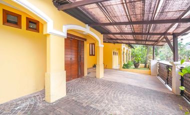 Rumah 5 Kamar Tidur Hadap Timur 9 menit ke Gerbang Tol Brigif J-44036