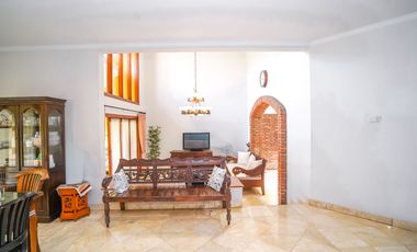 Rumah 5 Kamar Tidur Hadap Timur 9 menit ke Gerbang Tol Brigif J-44036