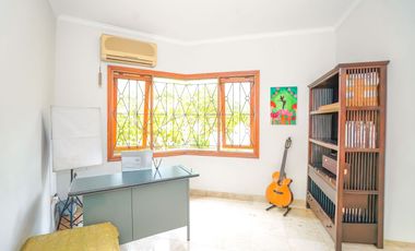 Rumah 5 Kamar Tidur Hadap Timur 9 menit ke Gerbang Tol Brigif J-44036