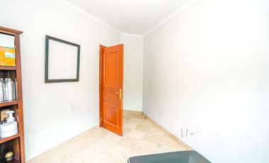 Rumah 5 Kamar Tidur Hadap Timur 9 menit ke Gerbang Tol Brigif J-44036