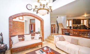 Rumah 5 Kamar Tidur Hadap Timur 9 menit ke Gerbang Tol Brigif J-44036