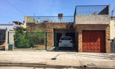 VENTA - LA TABLADA - CASA 3 AMB - COD 829