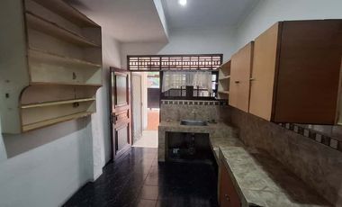 Rumah Hoek Premium di Tebet Barat - LT 570 m², Jalan 2 Arah 2 Mobil, Cocok Hunian & Usaha Kuliner