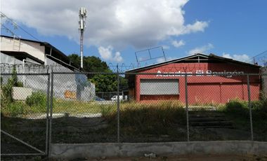 Se vende Lote comercial en Pedregal (Estación de Metro-Pedregal)