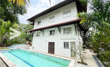 CASA RENOVADA / ALBROOK / VENTA