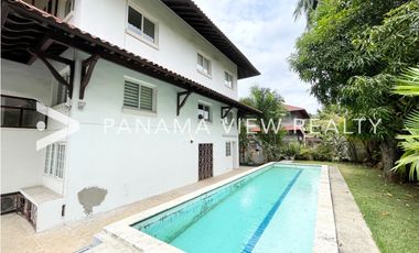 CASA RENOVADA / ALBROOK / VENTA