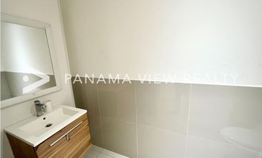 CASA RENOVADA / ALBROOK / VENTA