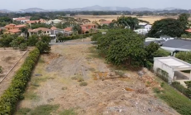 Terreno en Venta en el Cortijo, Samborondón