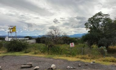 VENTA DE TERRENO DE 2700m2 EN ZONA MUY COMERCIAL EN IZUCAR DE MATAMOROS!!