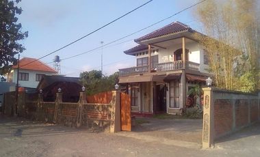 Beachfront Villa for sale near Montong
