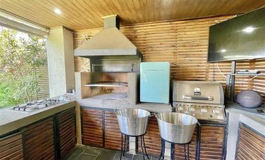SENSACIONAL CASA CONDOMINIO MONTEPIEDRA, CHICUREO