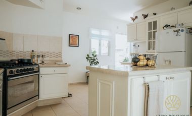 Espectacular Residencia, dentro del exclusivo  fracc  La Herradura, Ags