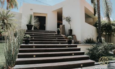 Espectacular Residencia, dentro del exclusivo  fracc  La Herradura, Ags