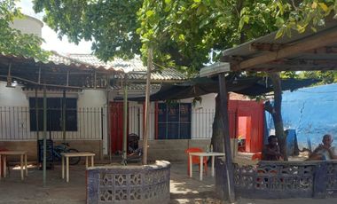 Se vende casa-lote en el centro de Riohacha