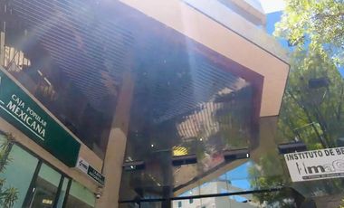 EN VENTA OFICINA EN EL CENTRO HISTORICO EN QRO ENTRE ZARAGOZA Y CONSTITUYENTES