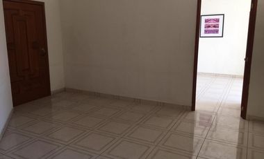 EN VENTA OFICINA EN EL CENTRO HISTORICO EN QRO ENTRE ZARAGOZA Y CONSTITUYENTES