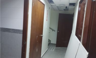 ALQUILER DE LOCAL COMERCIAL -  AVENIDA DOMINGO DIAZ