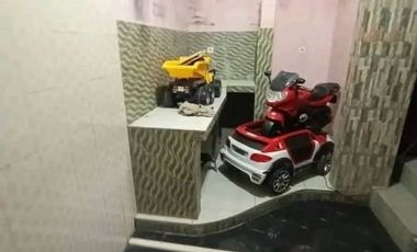 Dijual rumah 3 lantai di Perum Graha Citalang Purwakarta