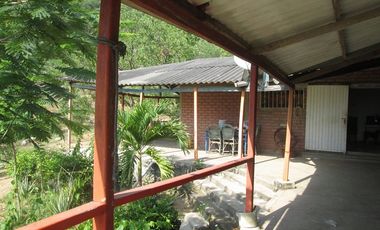 FINCA URBANA DE 5 HTS EN SANTA MARTA SECTOR BURECHE.