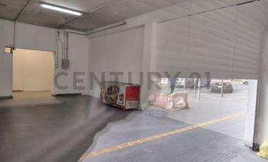 OPORTUNIDAD ÚNICA: LOCAL COMERCIAL REMODELADO EN EL CORAZÓN DE CONCEPCIÓN