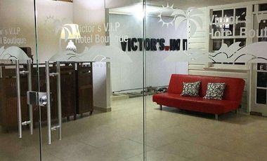 SE ALQUILAN HABITACIONES POR NOCHE DE ACOMODACION DE PAREJA Y ACOMODACION MULTIPLE, EXCELNTE UBICACION