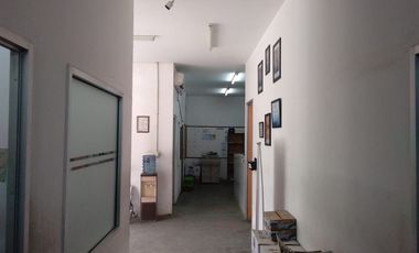 Gudang Hoek Jababeka Jl Industri Selatan Luas 2688m2