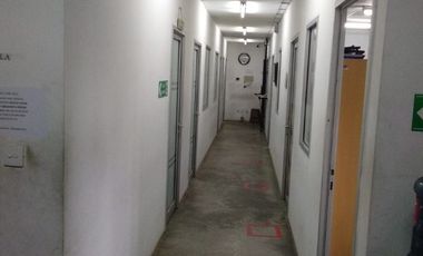 Gudang Hoek Jababeka Jl Industri Selatan Luas 2688m2