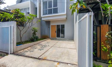 Rumah 2 Lt Hadap Timur 10 Mnt ke Bogor Great Mall SHM Siap KPR J-48612