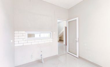 Rumah 2 Lt Hadap Timur 10 Mnt ke Bogor Great Mall SHM Siap KPR J-48612