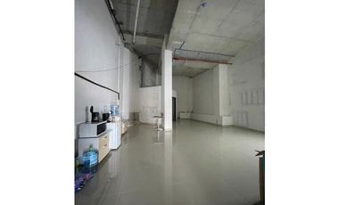 12 DE OCTUBRE/ LOCAL 137 mts2/ VENTA - ALQUILER